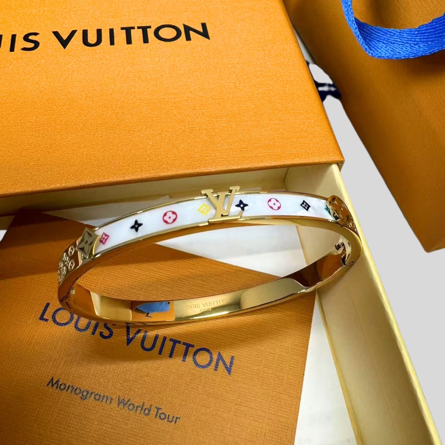 L0vis Vvtt0n Bracelet