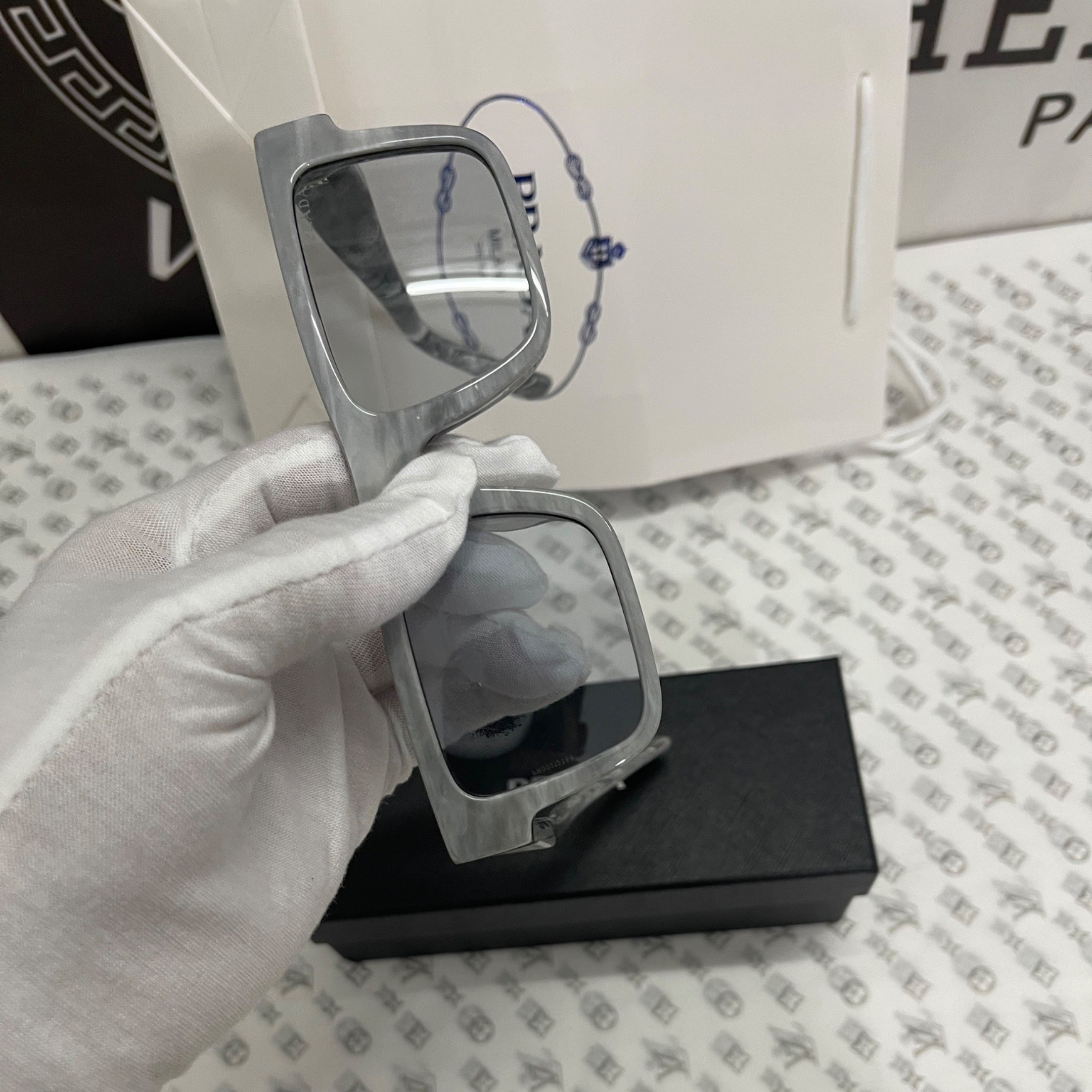 Pra*a Sunglasses Exclusive Grey For Women