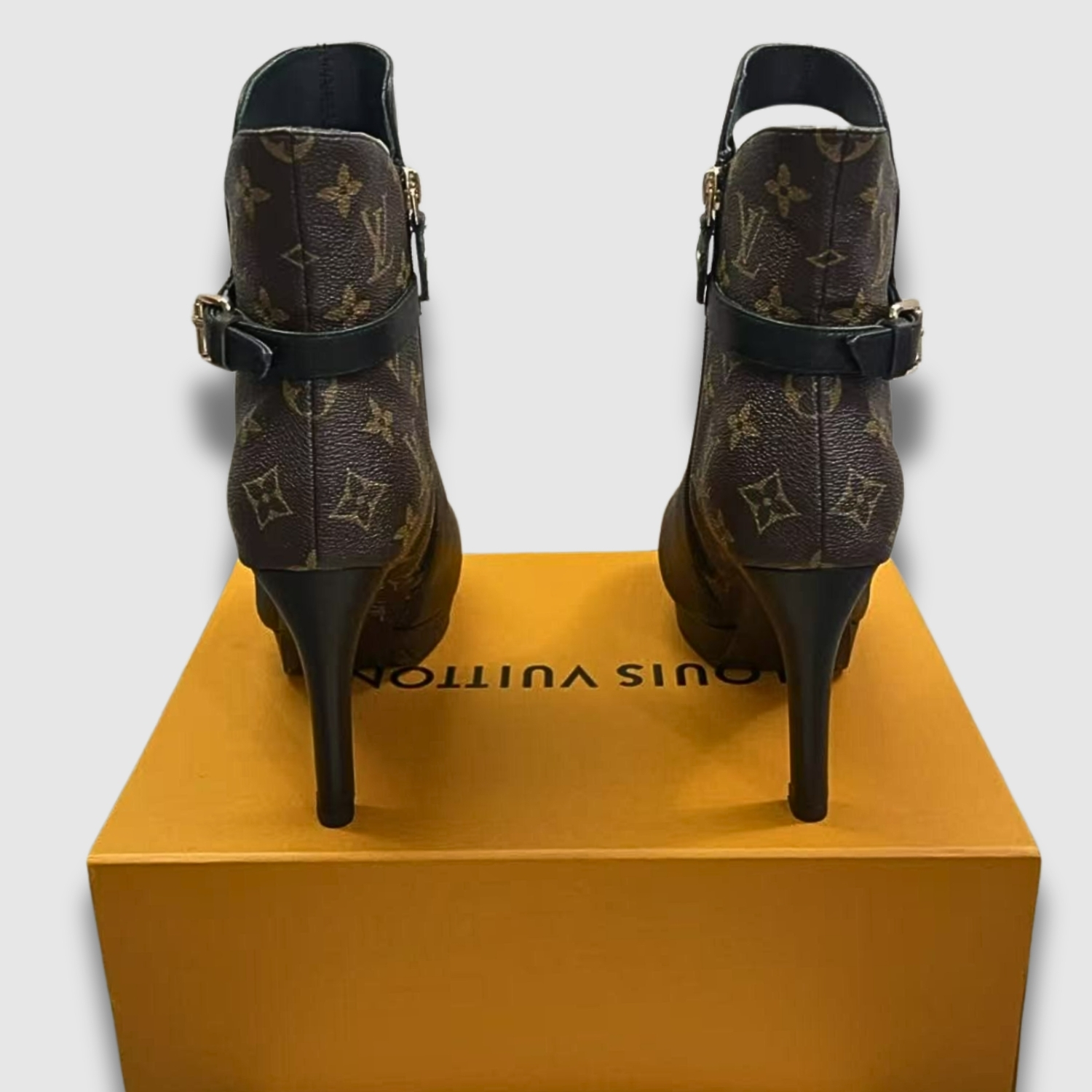 L0vis Vvtt0n Afterglow Platform Ankle Boots Patent Monogram Material Black For Women LV 1A9SEE