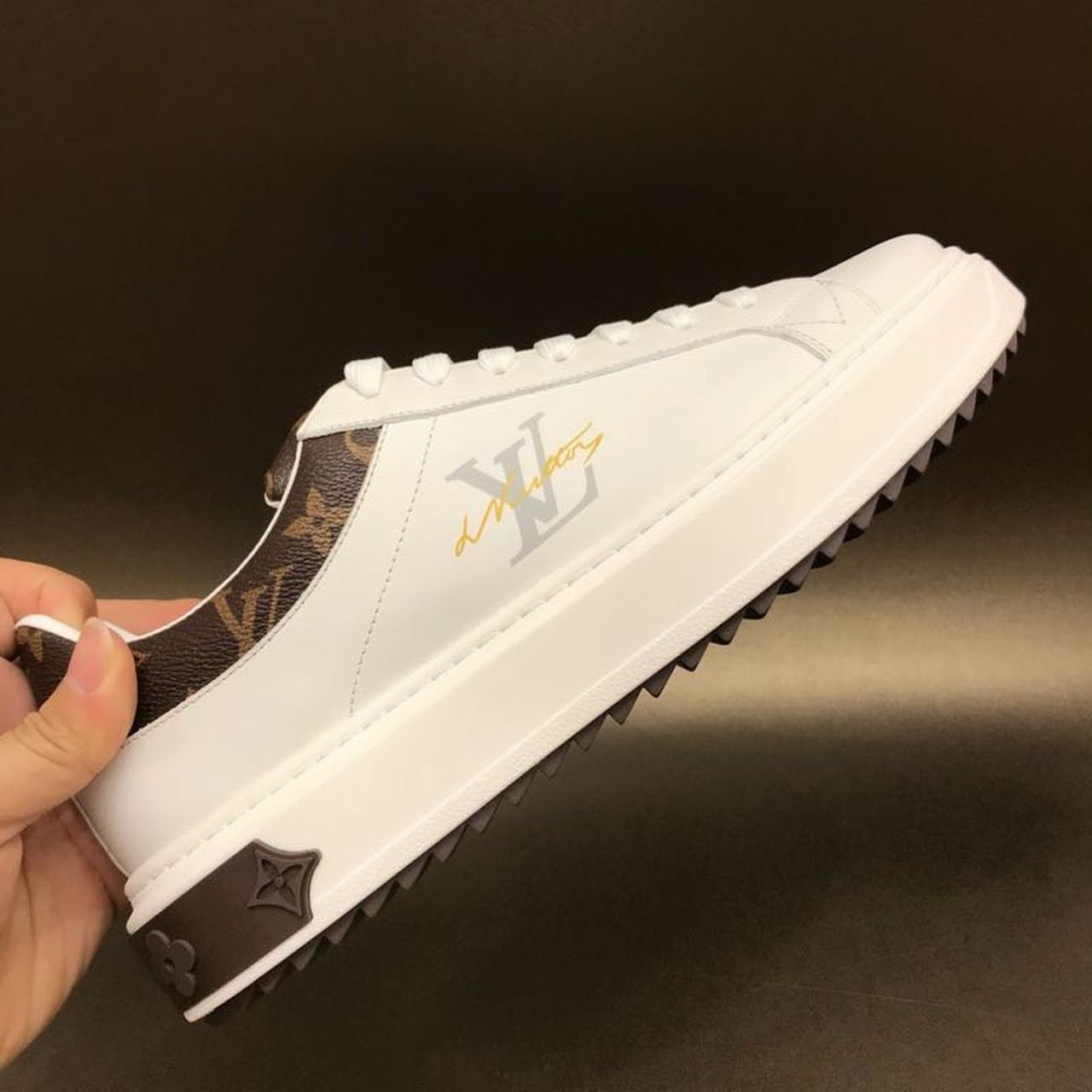 L0vis Vvtt0n Time Out Sneaker Monogram Canvas White/Brown For Women LV