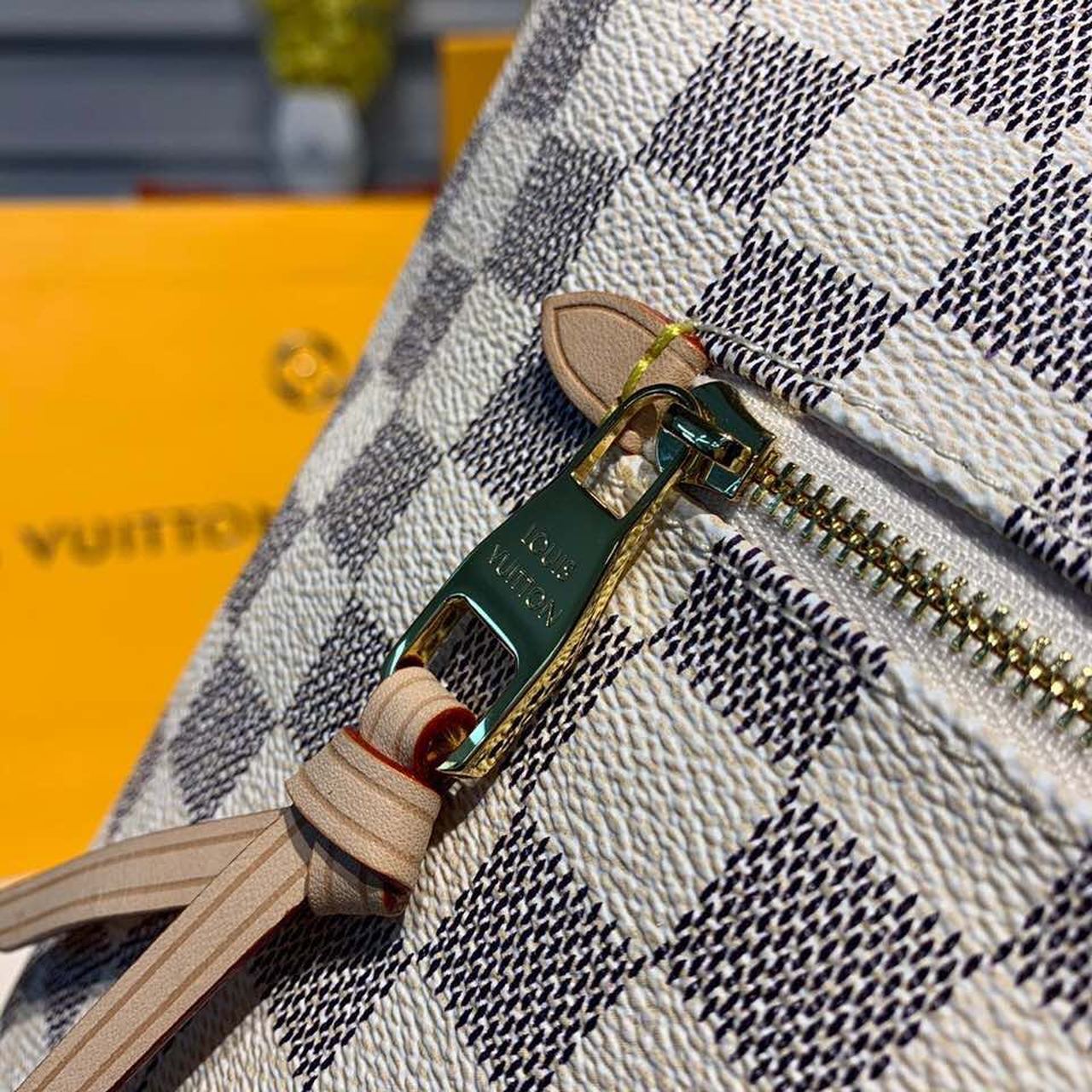 L0vis Vvtt0n Lena MM Damier Azur Canvas For Women, Women’s Handbags, Shoulder Bags 11.8in/30cm LV N44040