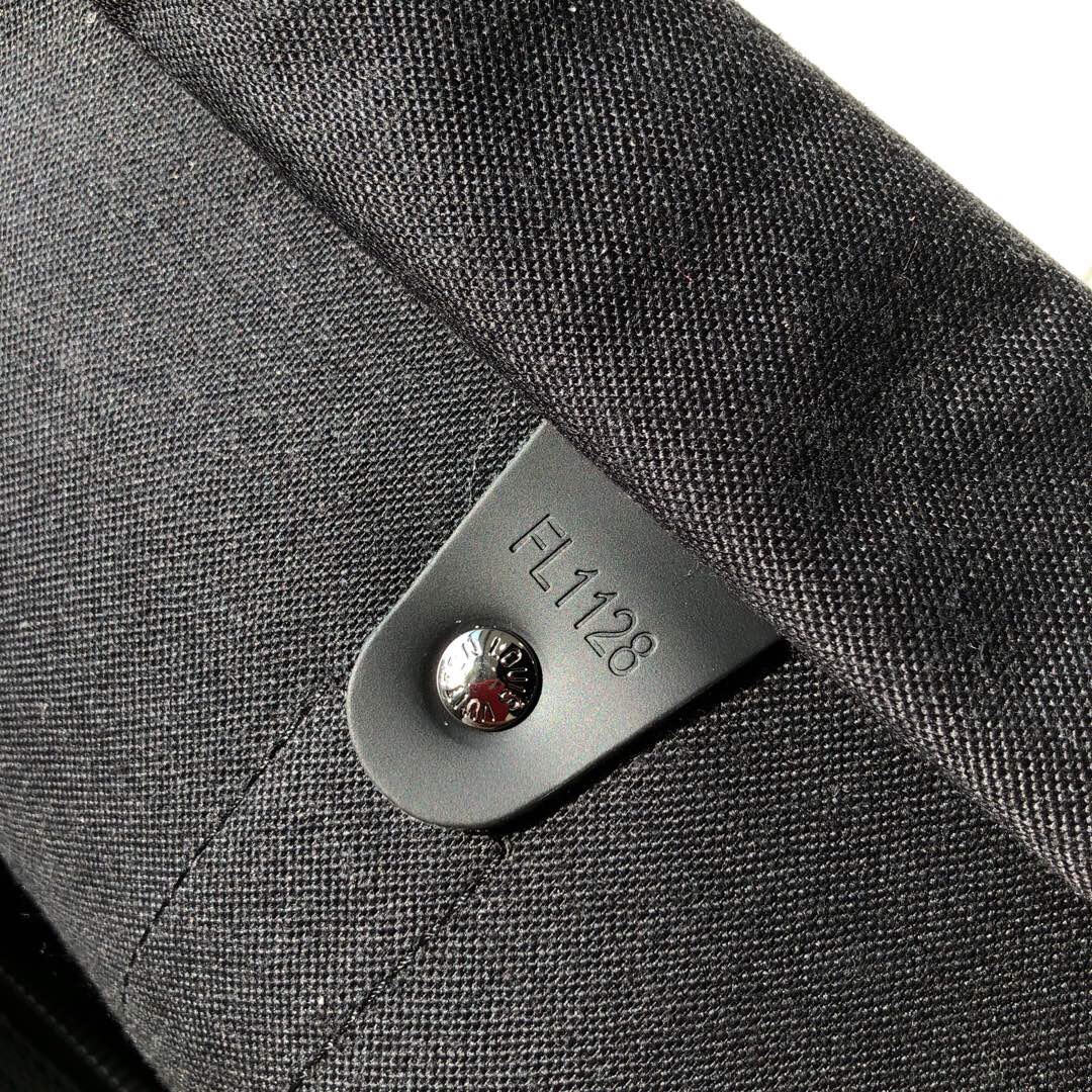 L0vis Vvtt0n Keepall Bandouliere 55 Monogram Eclipse Canvas 21.7in/55cm LV M40605