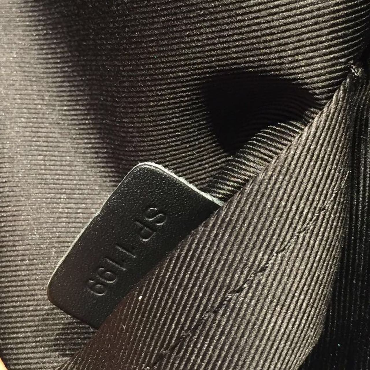 L0vis Vvtt0n Campus Backpack Damier Infini Onyx Silver For Men, Men’s Bags 39cm LV N40306