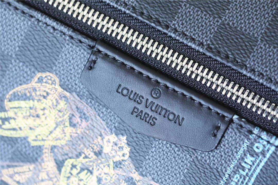 L0vis Vvtt0n Discovery Backpack Damier Graphite Canvas For Men, Men’s Bags 11.4in/29cm LV N45275