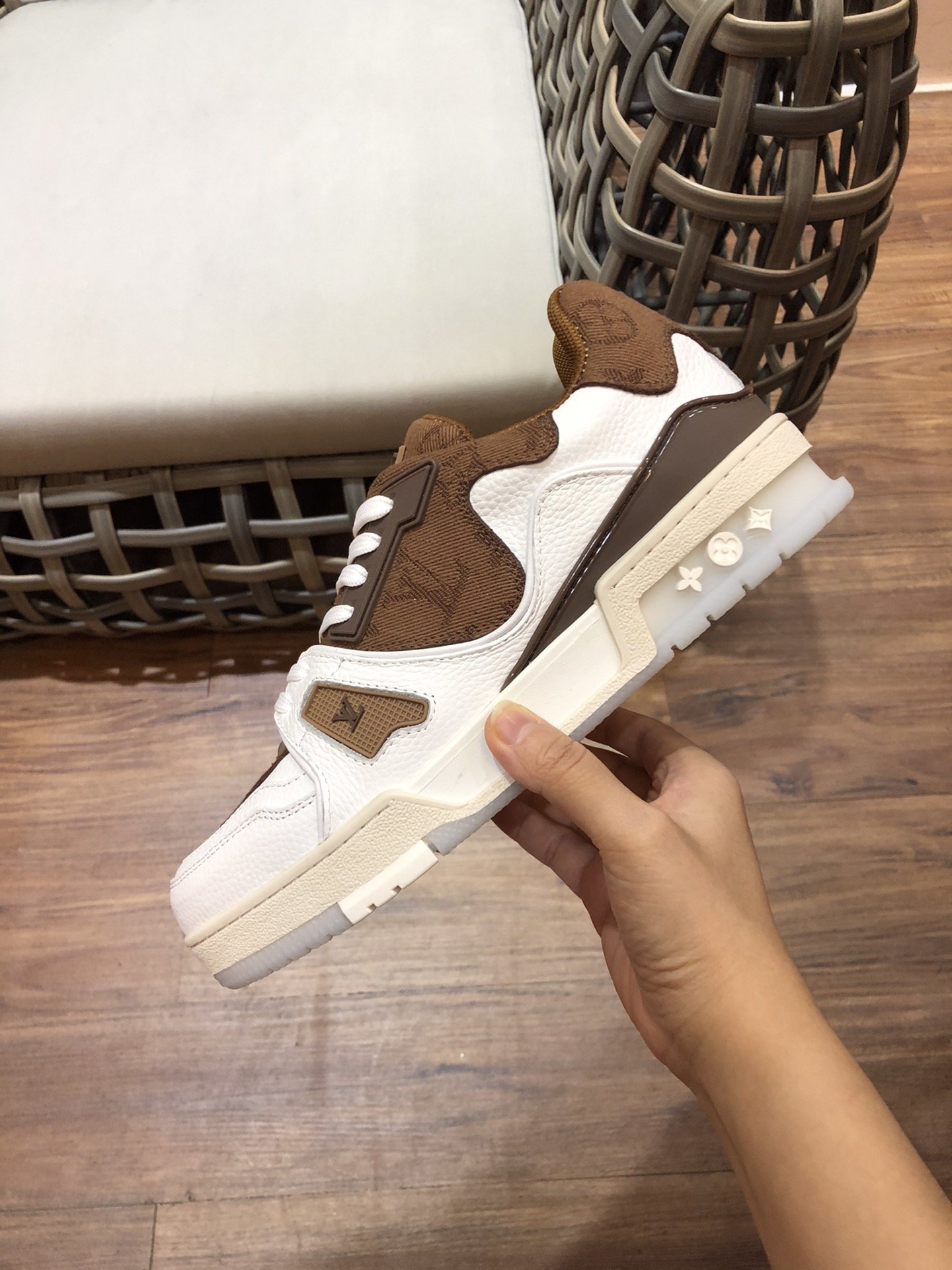L0vis Vvtt0n Trainer Sneaker Rubber Monogram White/Brown Virgil Abloh For Men LV
