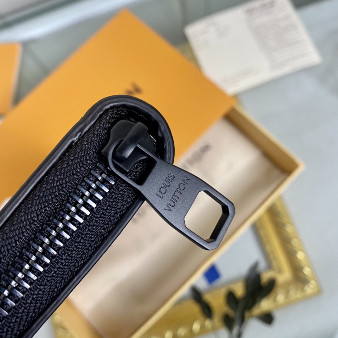 L0vis Vvtt0n Zippy Wallet Trunk Monogram Eclipse For Men, Men’s Wallet 7.7in/19.5cm LV M80558