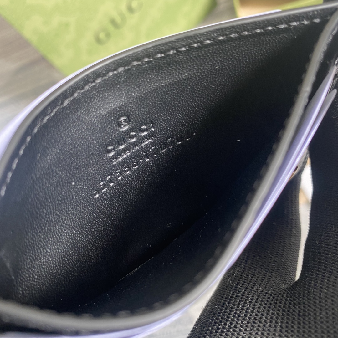 Gvc*1 GG Embossed Card Case Black With Green LA For Men 4in/10cm GG