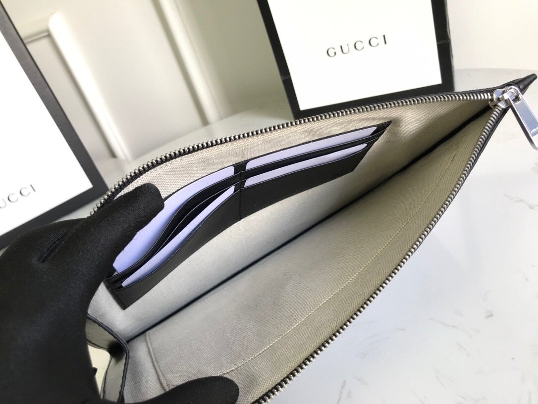 Gvc*1 GG Embossed Pouch Black For Men, Men’s Pouch 12in/31cm GG 625569 1W3AN 1000