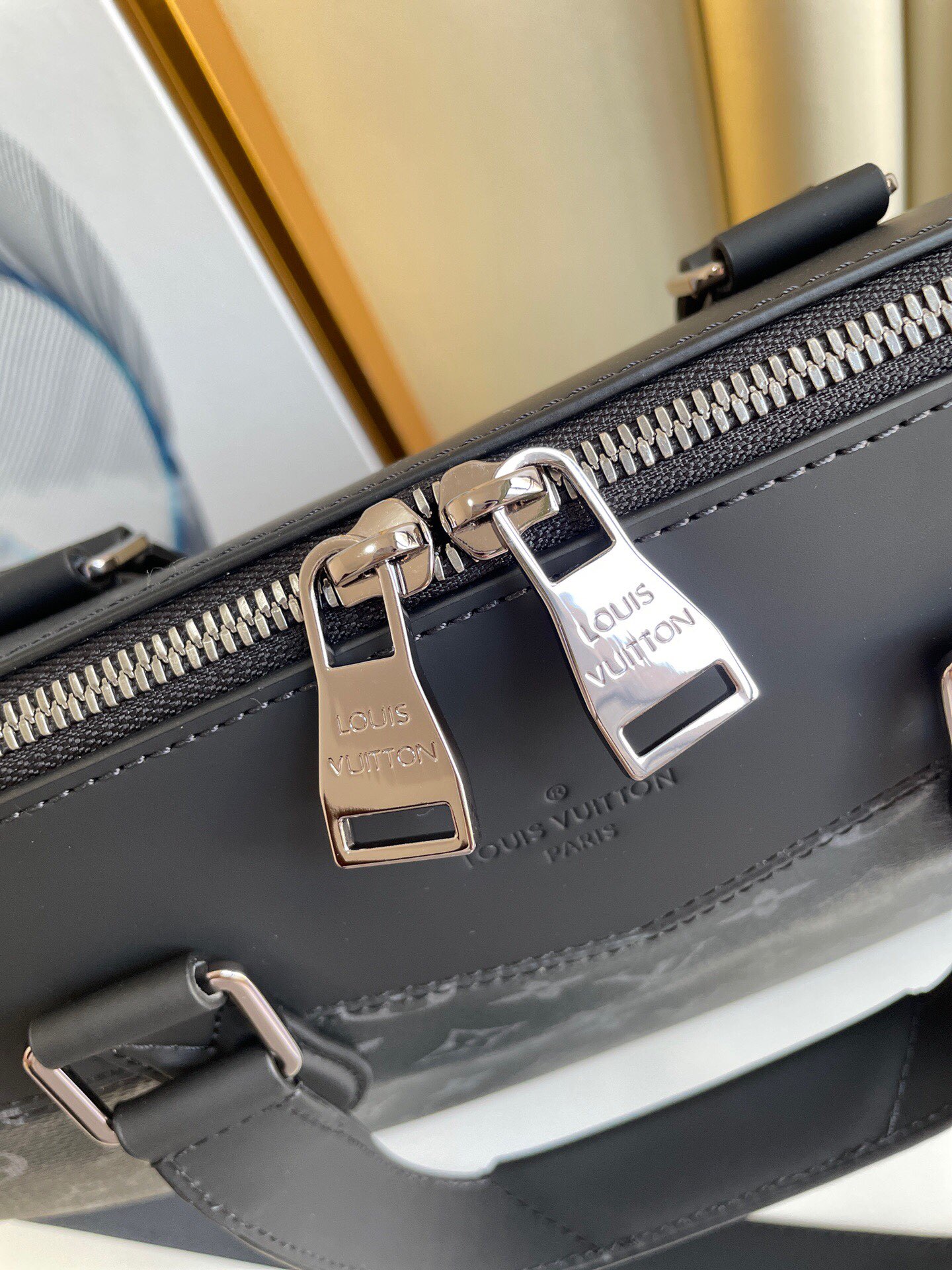 L0vis Vvtt0n Briefcase Explorer Monogram Eclipse Canvas For Men, Men’s Bags, Shoulder And Crossbody Bags 15.4in/39cm LV M40566