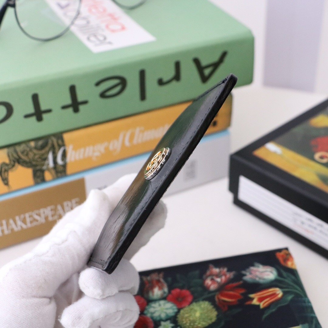 Gvc*1 Card Case with Interlocking G Plain Black For Men 4in/10cm GG