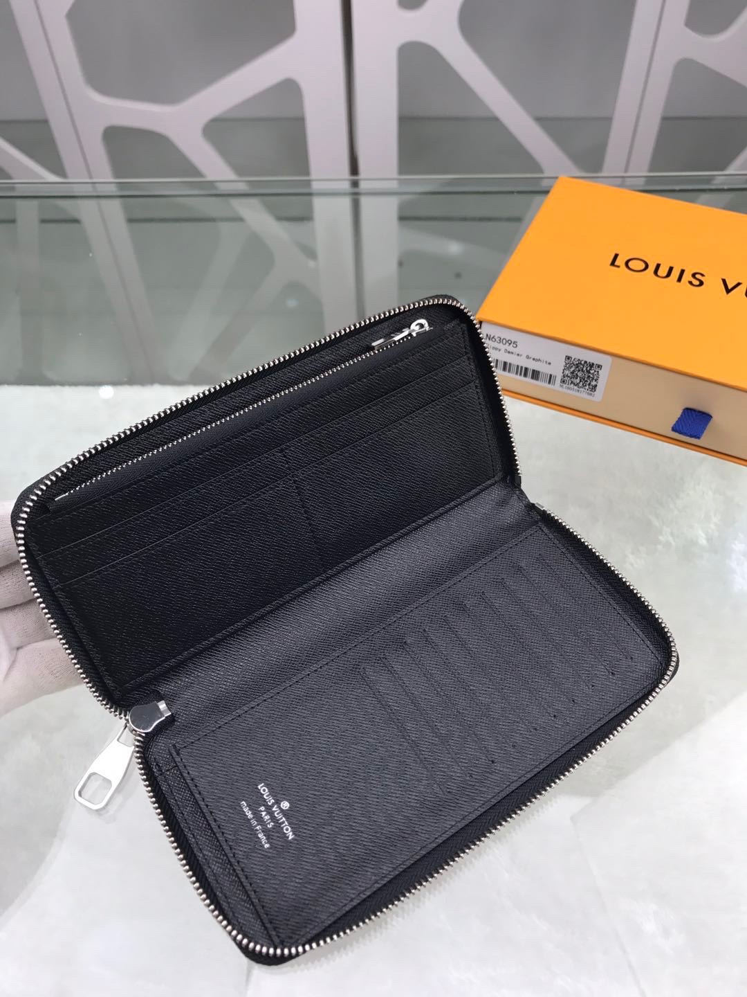 L0vis Vvtt0n Zippy Wallet Vertical Damier Graphite Canvas For Men, Men’s Wallet 7.9in/20cm LV N63095