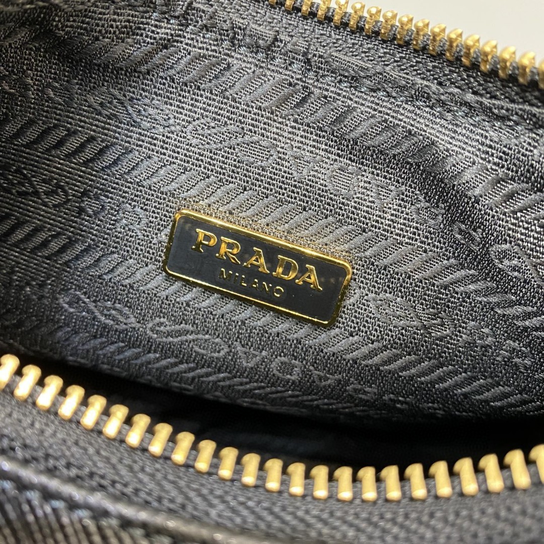 Pra*a Re-Edition 2005 Saffiano Shoulder Bag Black For Women, Women’s Bags 9.4in/24cm