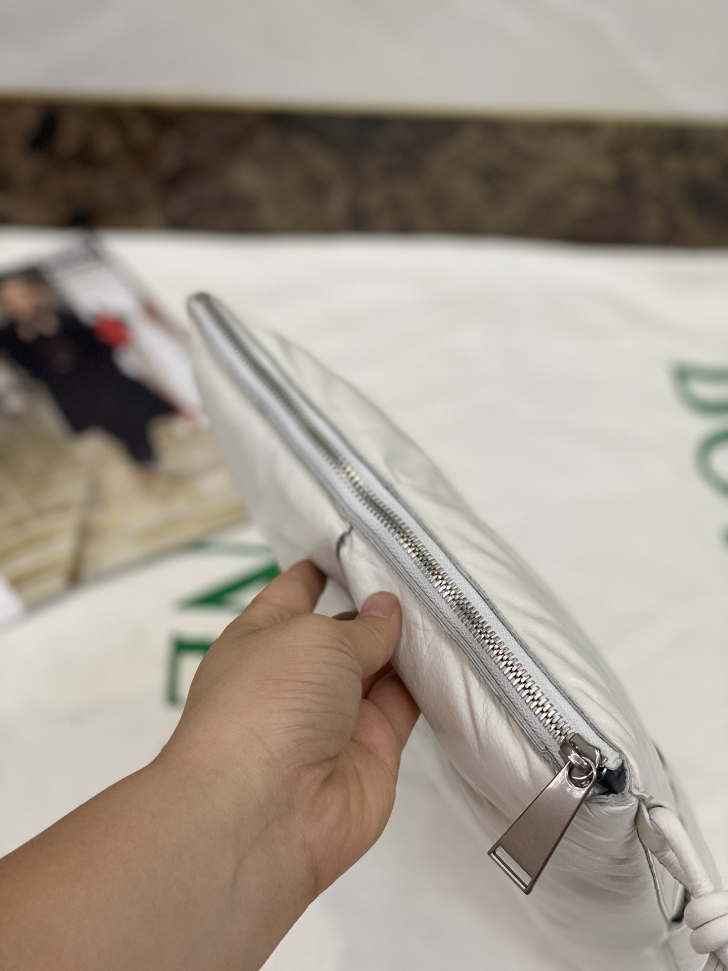 B0tt*ga Ven*ta Clutch White, For Women, Women’s Bags 11in/28cm