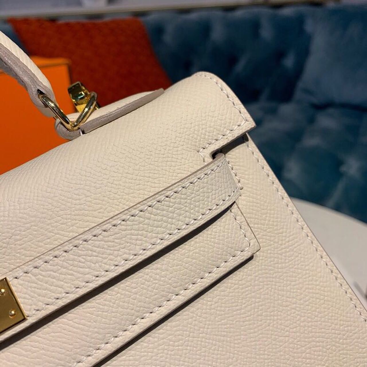 H**me5 Kelly Craie For Women Gold Toned Hardware 10in/25cm