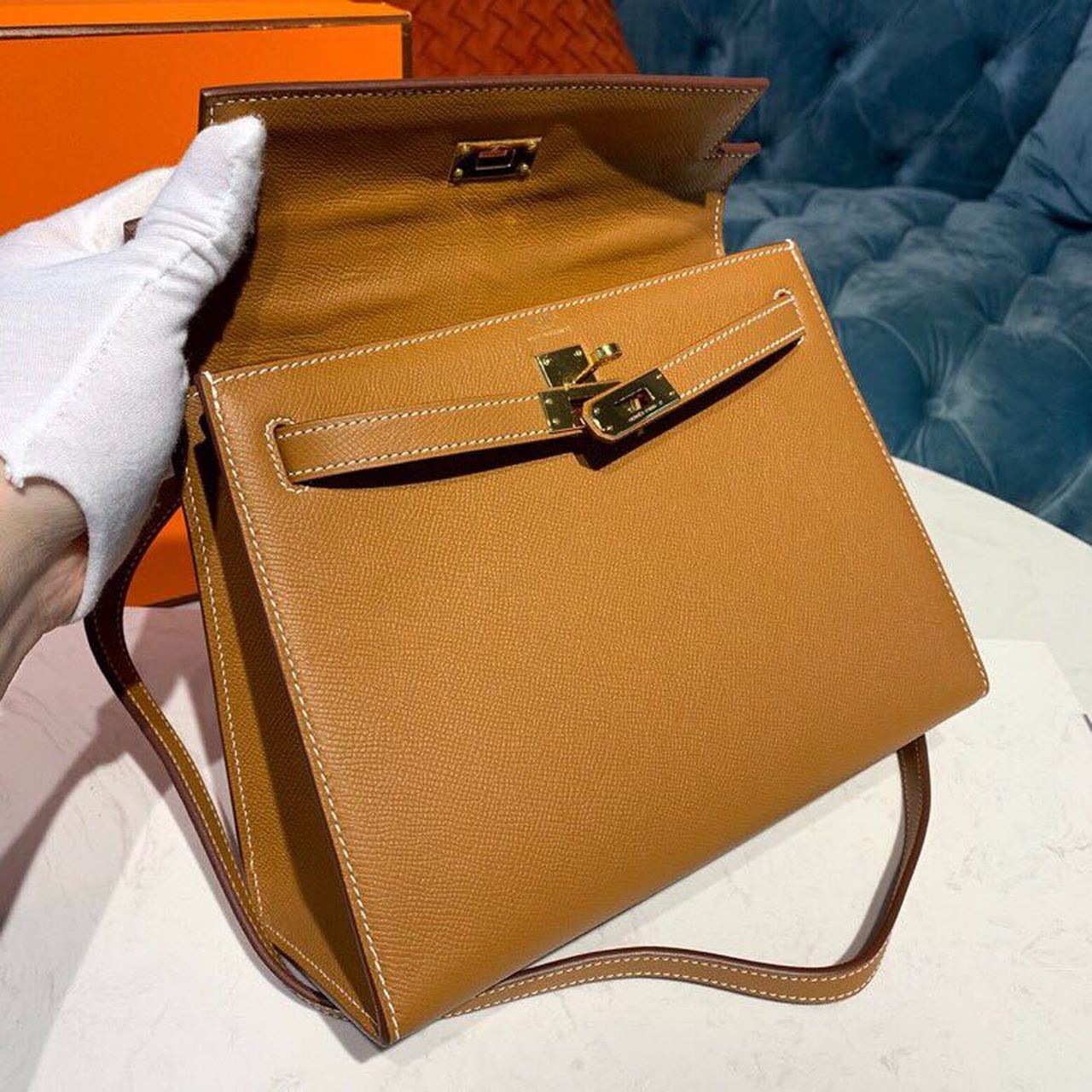 H**me5 Kelly Gold For Women Gold Toned Hardware 10in/25cm