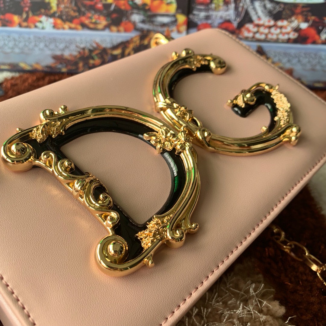 Dolce & Gabbana DG Girls CrossBody Bag Pink For Women 8.3in/21cm DG BB6498AZ80180412