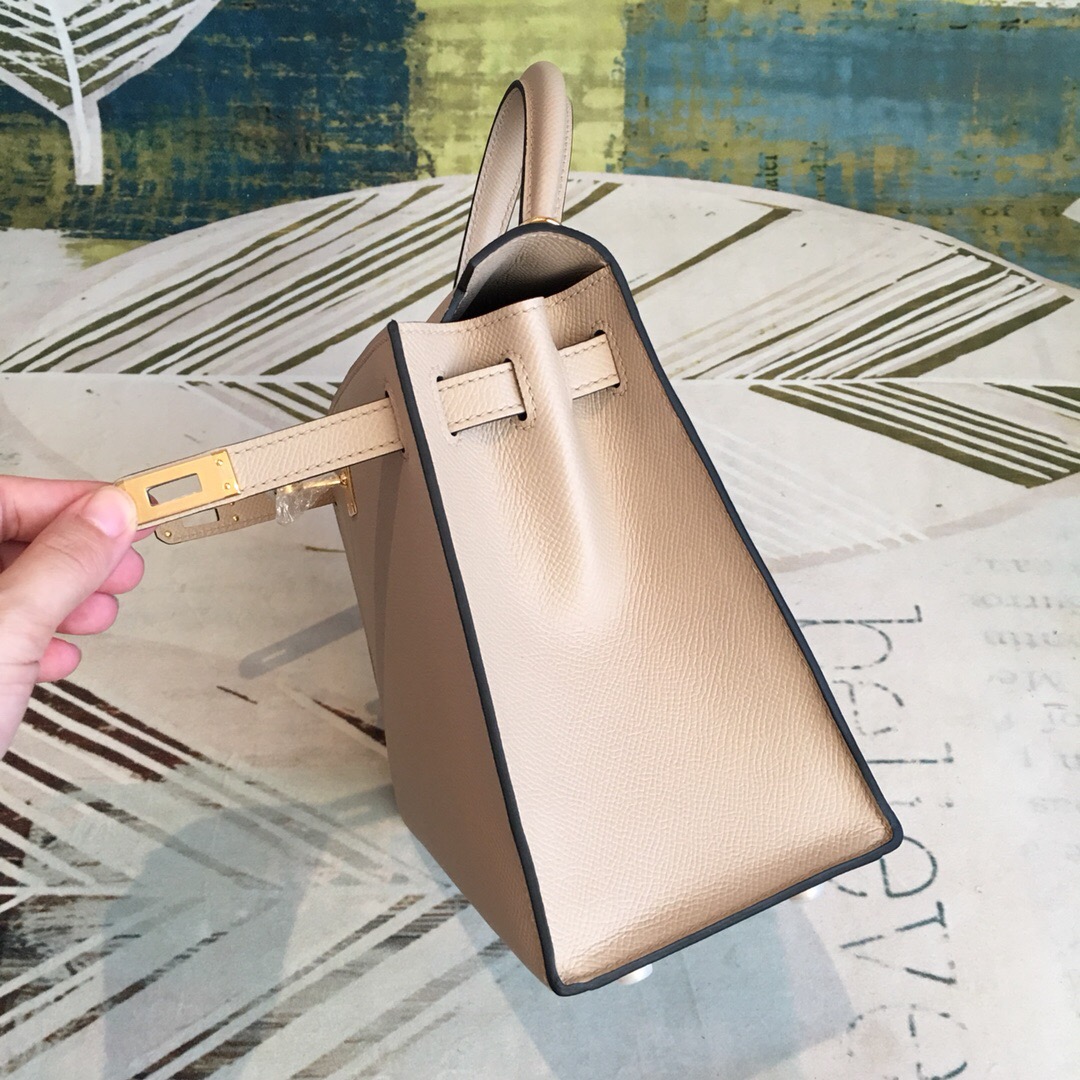 H**me5 Kelly Light Gray For Women Gold Toned Hardware 10in/25cm