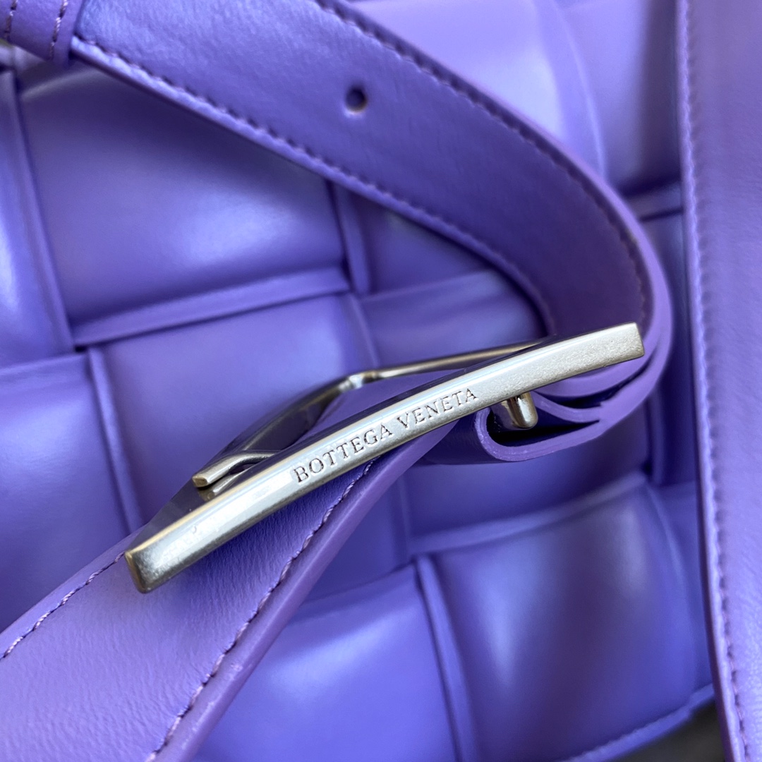 B0tt*ga Ven*ta Padded Cassette Bag For Women 10.2in/26cm In Violet