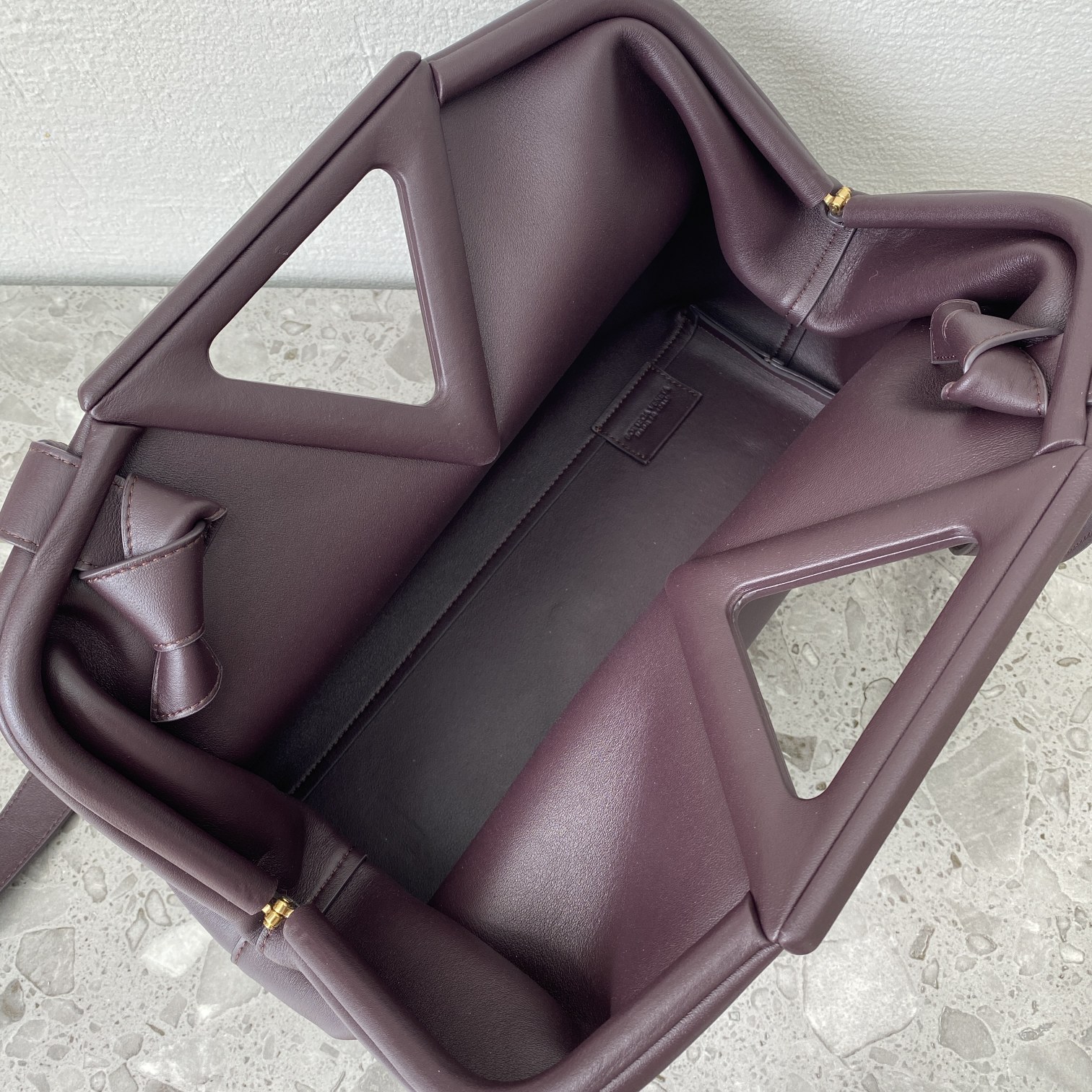 B0tt*ga Ven*ta Point Grape, For Women, Women’s Bags 13.7in/35cm 652446VCP405010