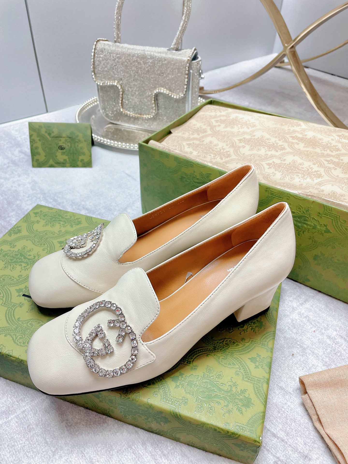 Gvc*1 Women’s Mid-Heel Pump With GG Logo White For Women GG