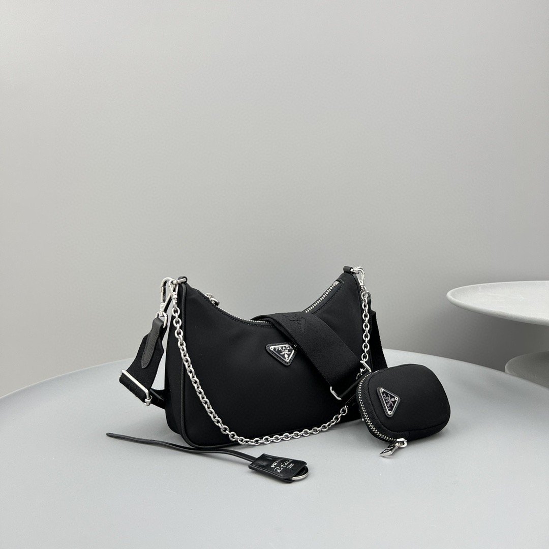 Pra*a Re-Edition 2005 Saffiano Shoulder Bag Black Silver Hardware For Women, Women’s Bags 9.4in/24cm