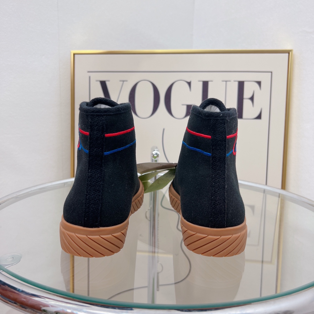 Gvc*1 Women’s Interlocking G High-Top Sneaker Black For Women GG