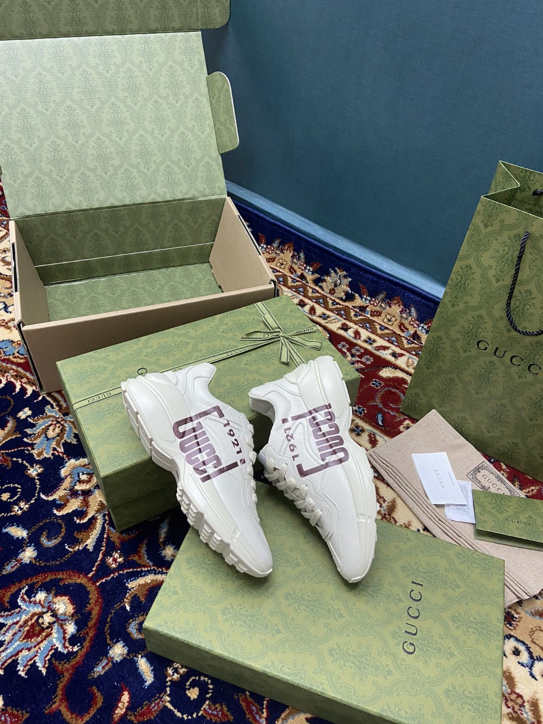 Gvc*1 Men’s Rhyton Sneakers With Logo 1921 Gvc*1 White Ivory For Men ‎684896 DRW00 9522