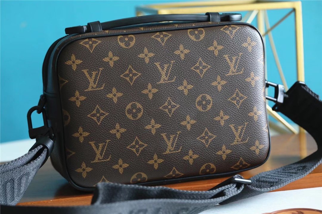 L0vis Vvtt0n S-Lock Messenger Monogram Macassar For Men, Men’s Bags, Shoulder And Crossbody Bags 8.7in/22cm LV M45806