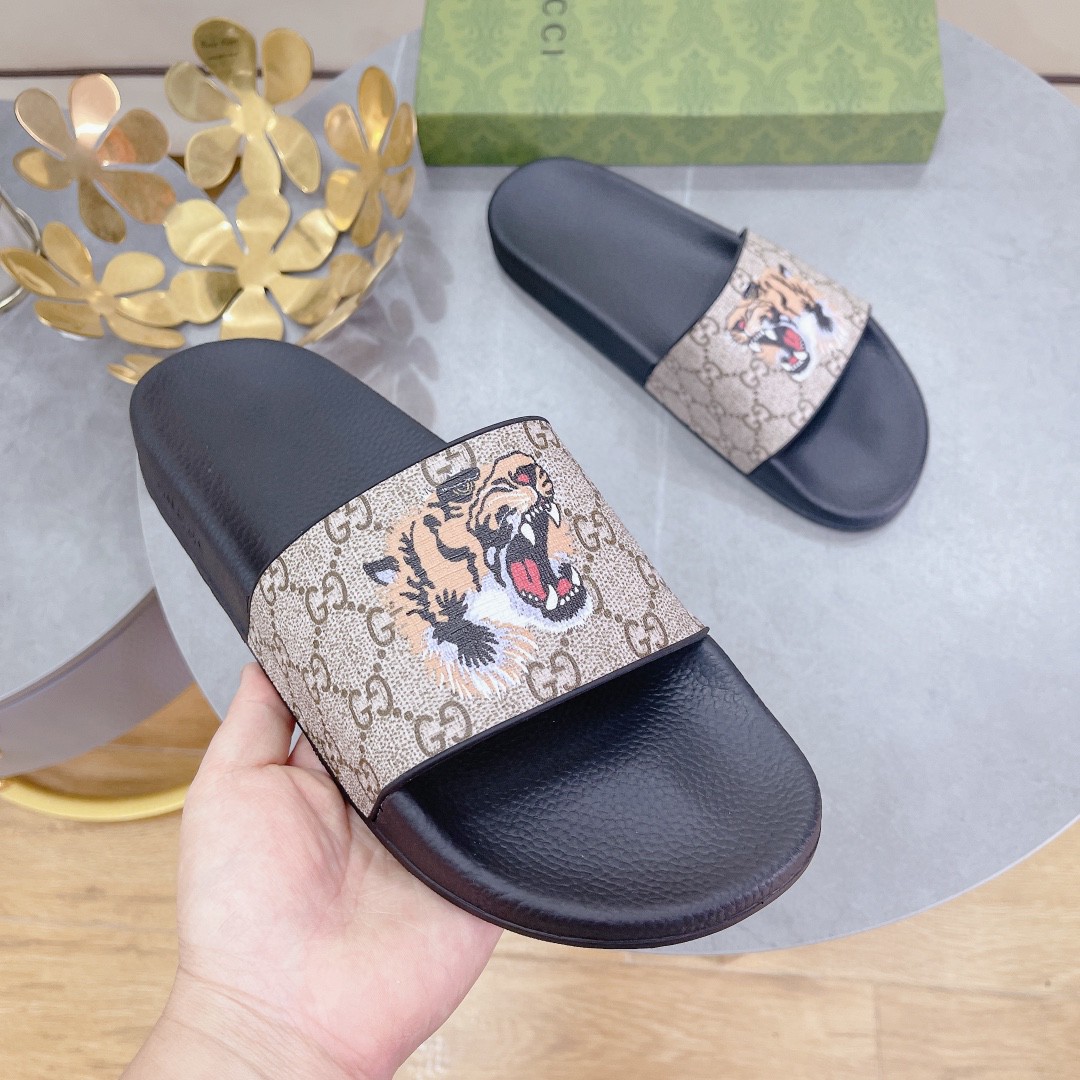 Gvc*1 Women’s Gvc*1 Svp*me Slides With Tiger Black And Gray For Women 408508