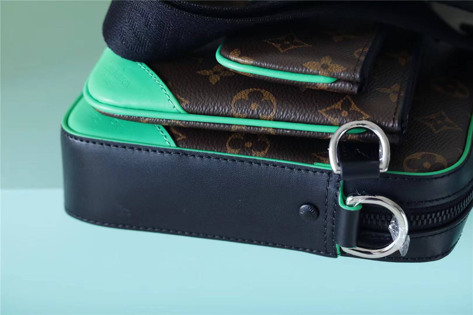 L0vis Vvtt0n Trio Messenger Monogram Macassar Canvas By Virgil Abloh’s Green For Men, Men’s Bags, Shoulder And Crossbody Bags 9.5in/25cm LV