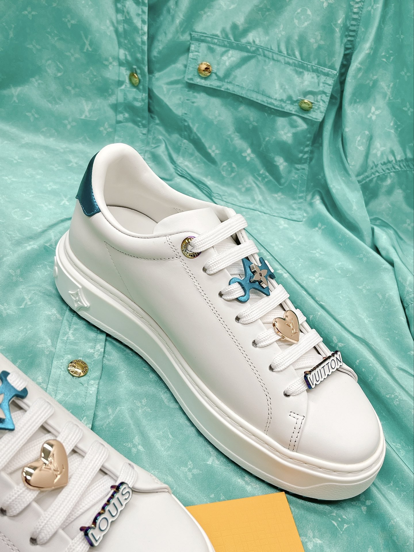 L0vis Vvtt0n Women’s Time Out Sneaker Blue For Women LV 1AADNP