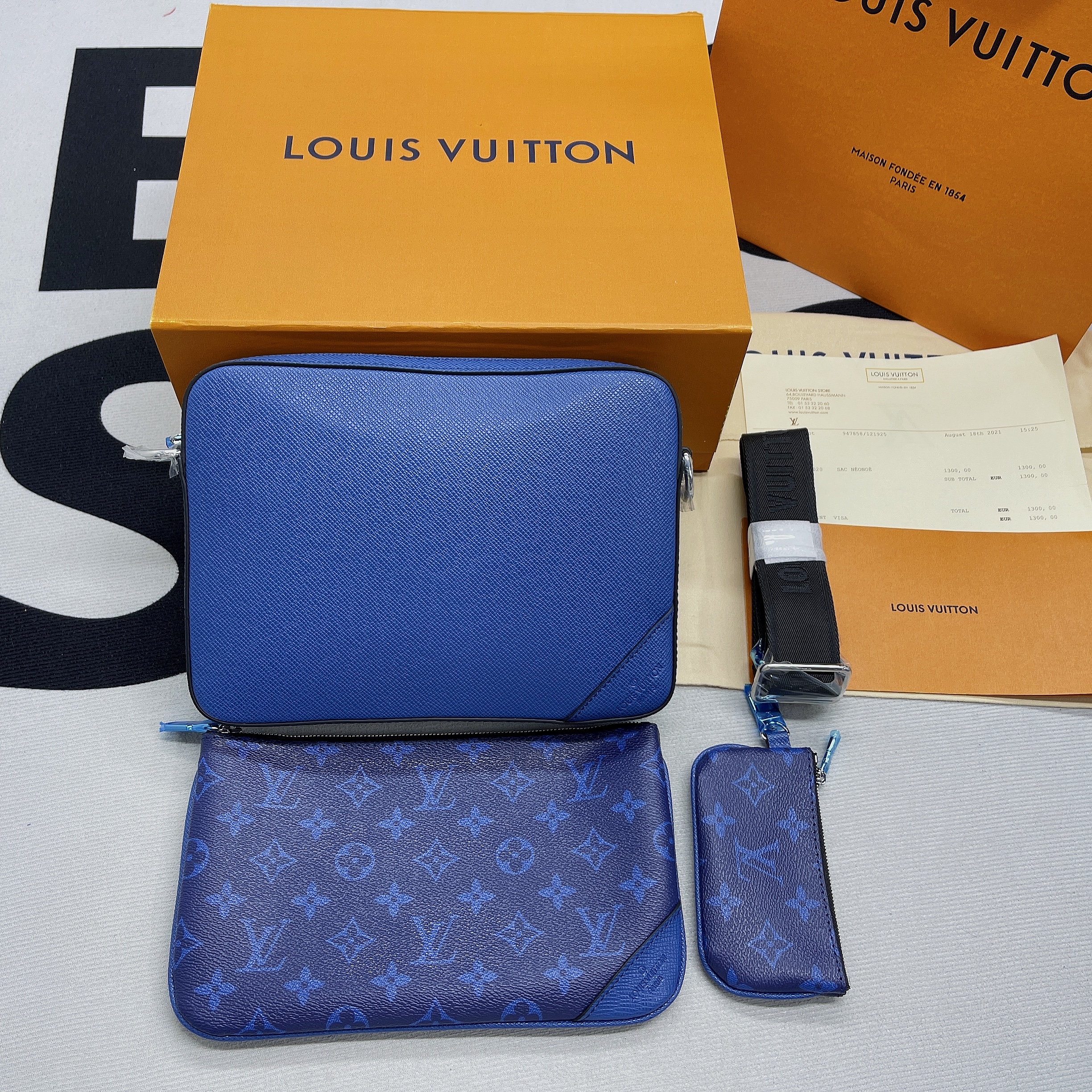 L0vis Vvtt0n Trio Messenger Monogram Canvas And Taiga Cobalt Blue For Men, Men’s Bags, Shoulder And Crossbody Bags 9.5in/25cm LV M30848