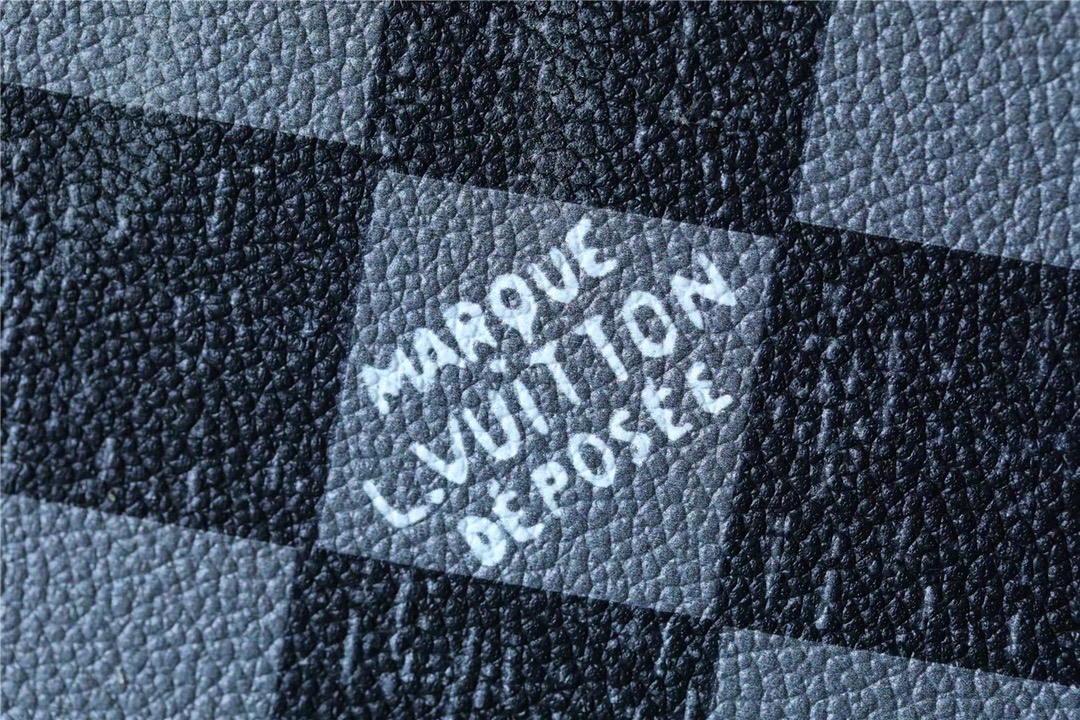 L0vis Vvtt0n Trio Messenger Damier Graphite For Men, Men’s Bags, Shoulder And Crossbody Bags 9.5in/25cm LV N80401