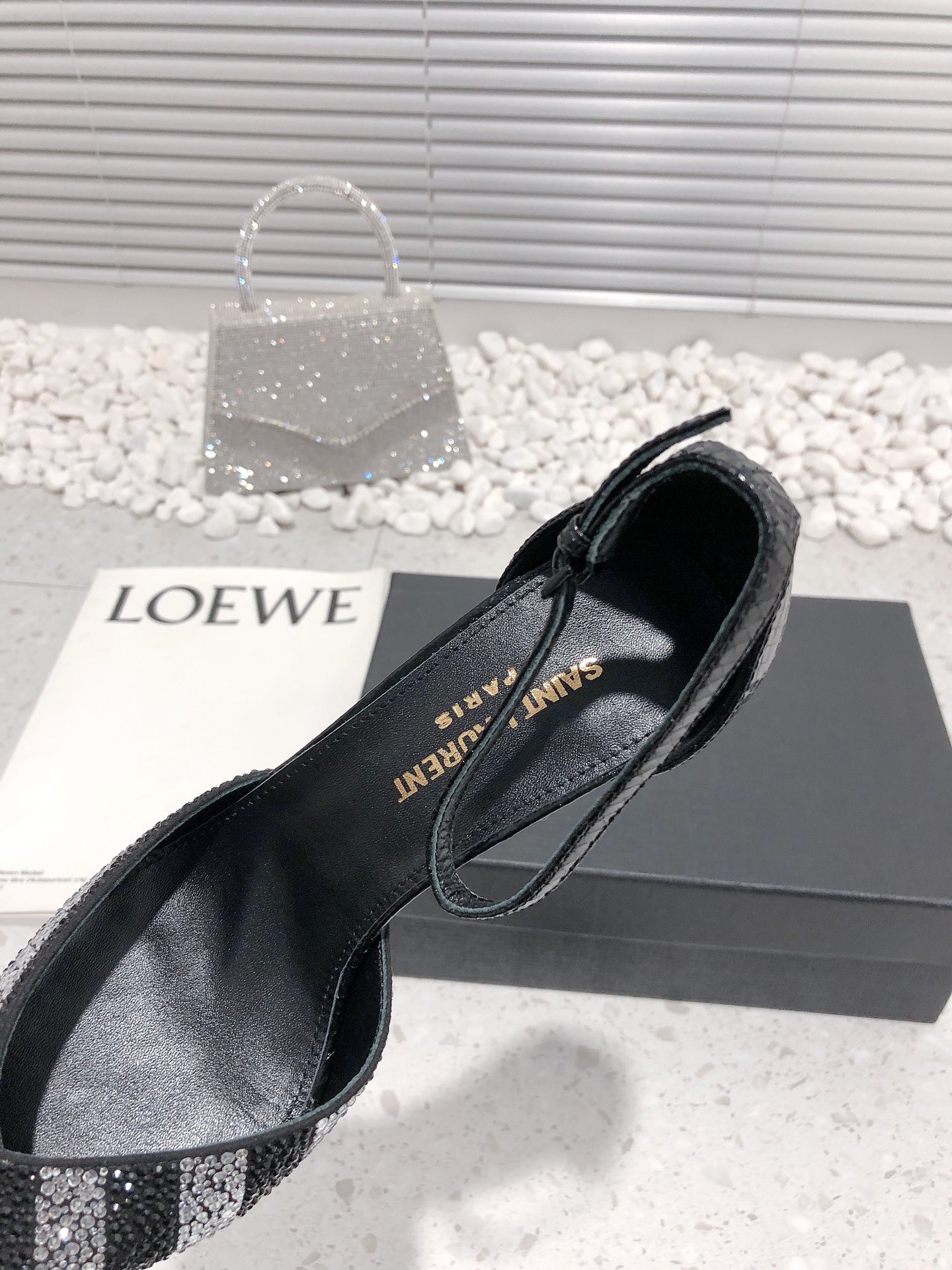 Sa1nt Lau*nt Women’s Glittering Rhinestone Embellished Pumps Black For Women Y51