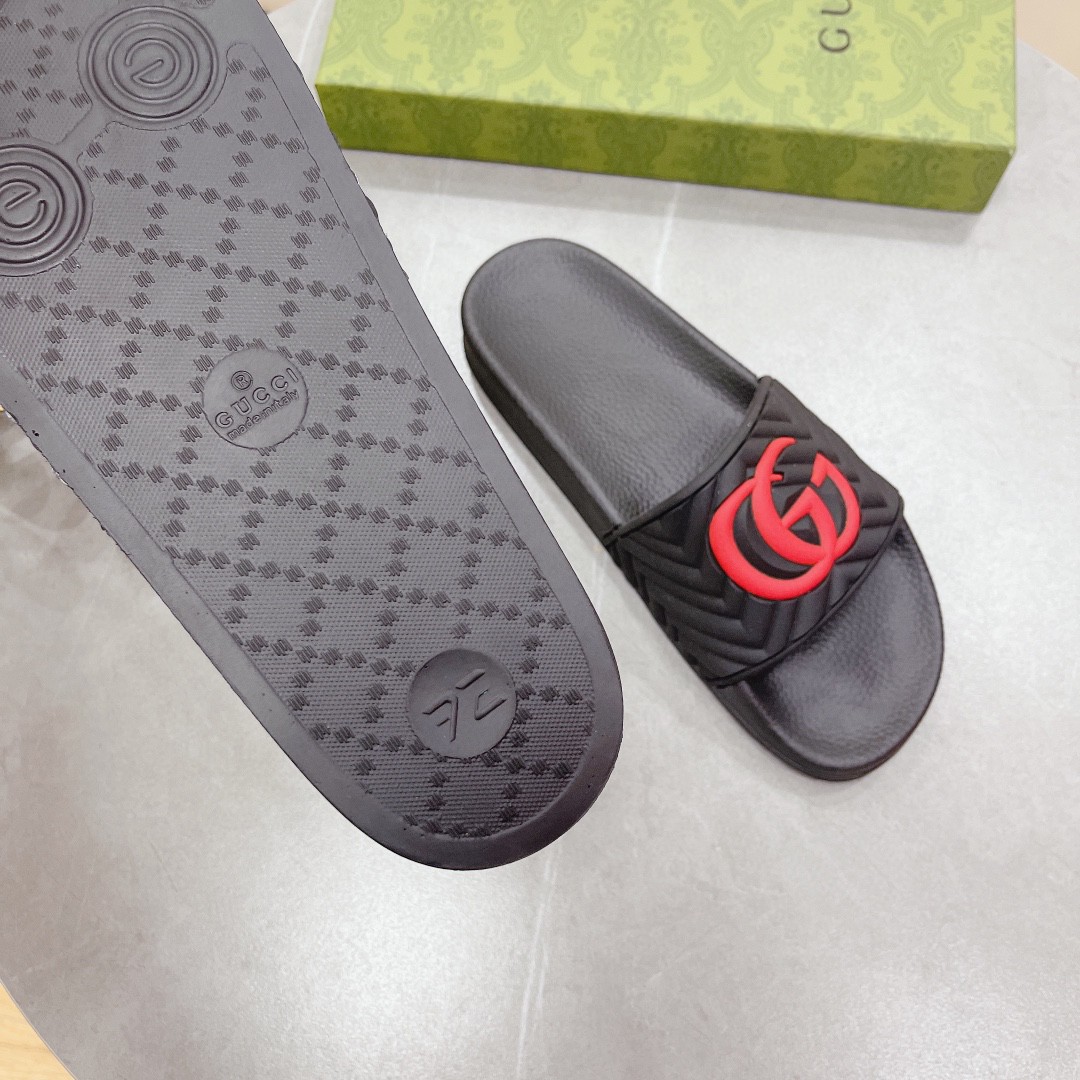 Gvc*1 Women’s Quilted GG Rubber Slide Black And Red For Women 601041