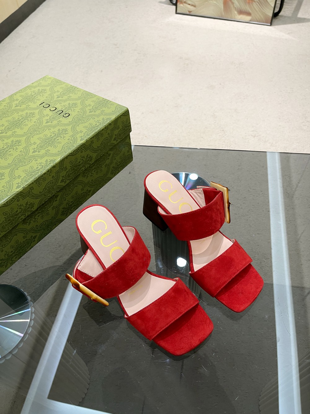 Gvc*1 Women’s Sandal With Bamboo Buckle Red For Women GG‎