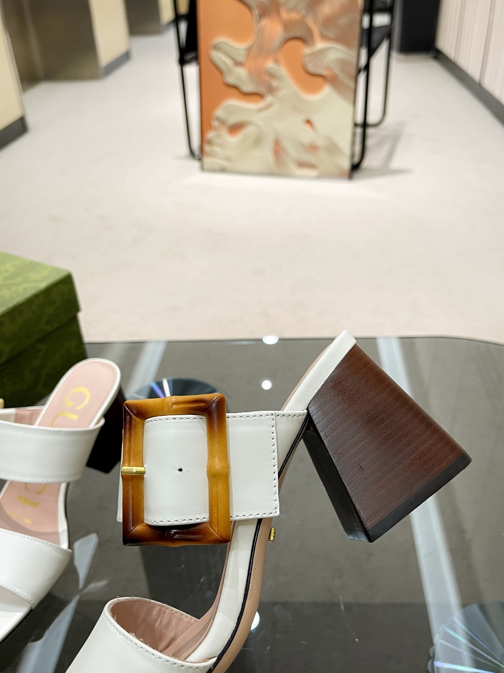 Gvc*1 Women’s Sandal With Bamboo Buckle White For Women GG‎ 674821 C9D00 9022