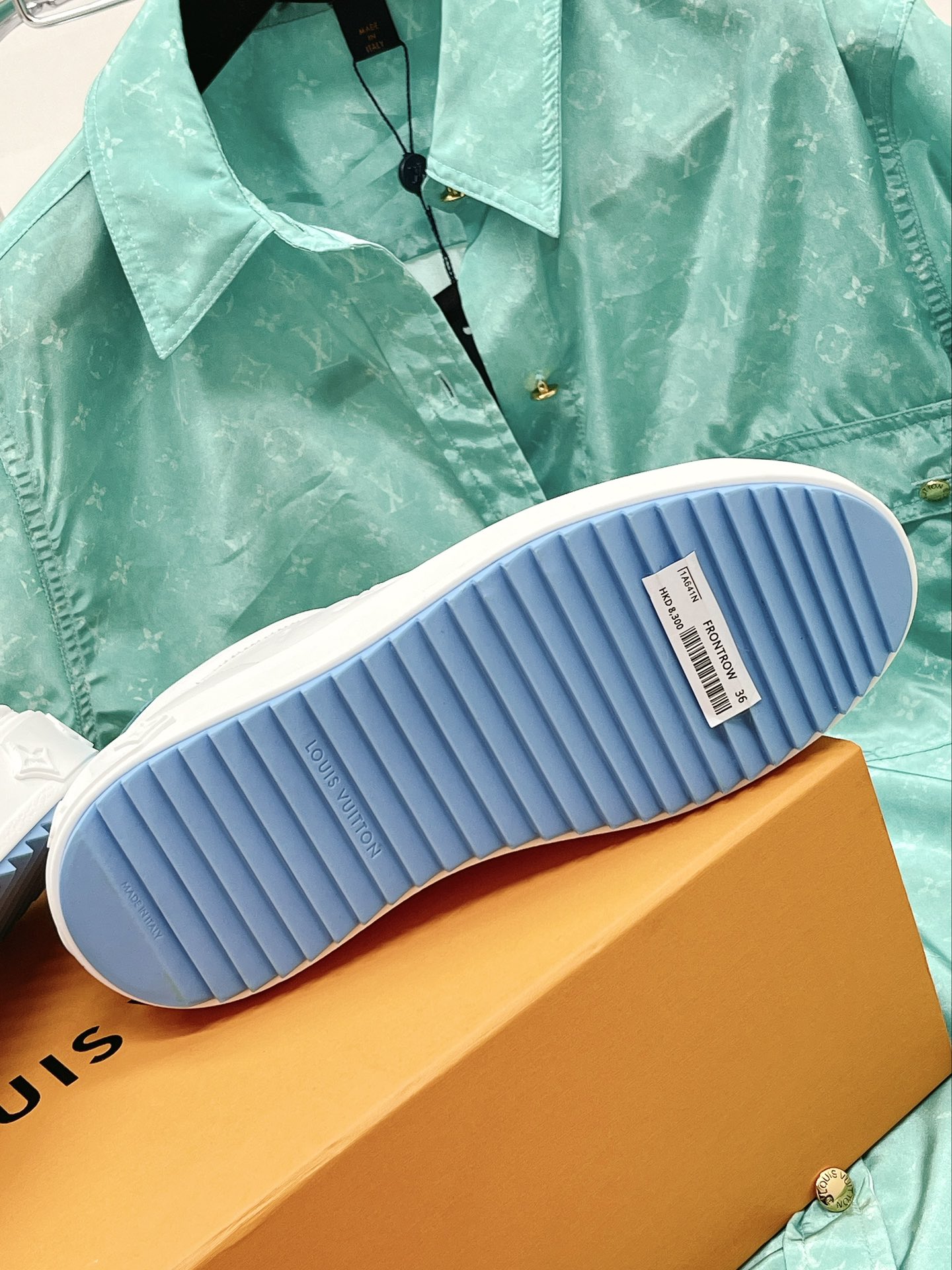 L0vis Vvtt0n Women’s Time Out Sneaker Blue For Women LV 1AADNP