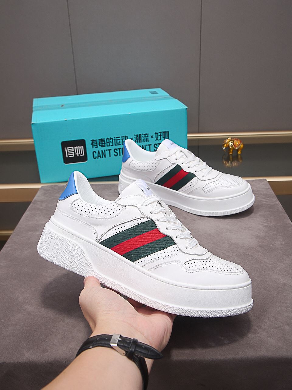 Gvc*1 Men’s Sneaker With Web White For Men ‎669698 UPG10 9060