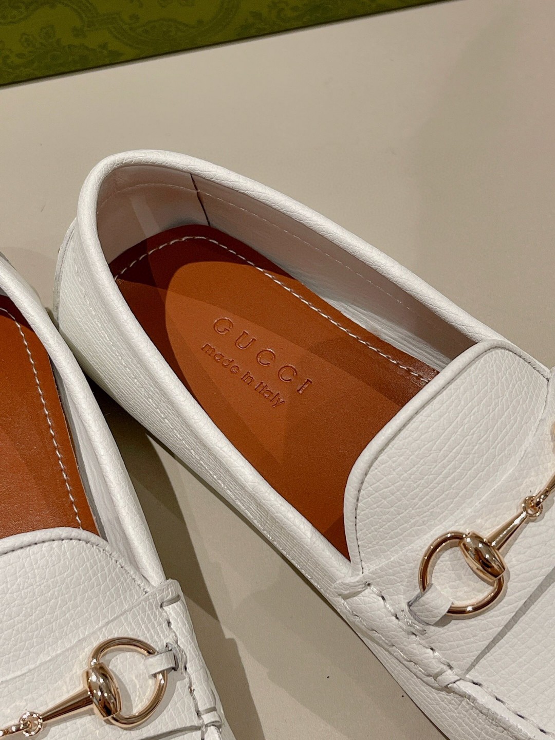 Gvc*1 Men’s Horsebit Driver White For Men 674254 UDU00 9022