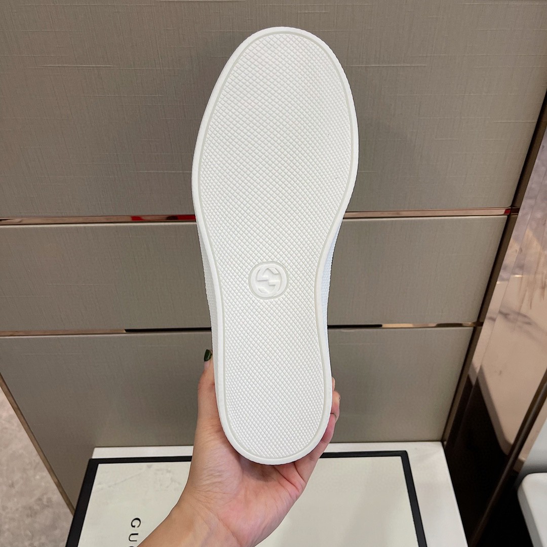 Gvc*1 Men’s Slip-On Sneaker With Bees Black For Men 407364 AXWB0 1076