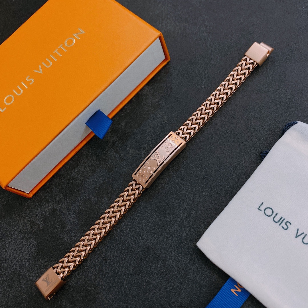 L0vis Vvtt0n Bracelet