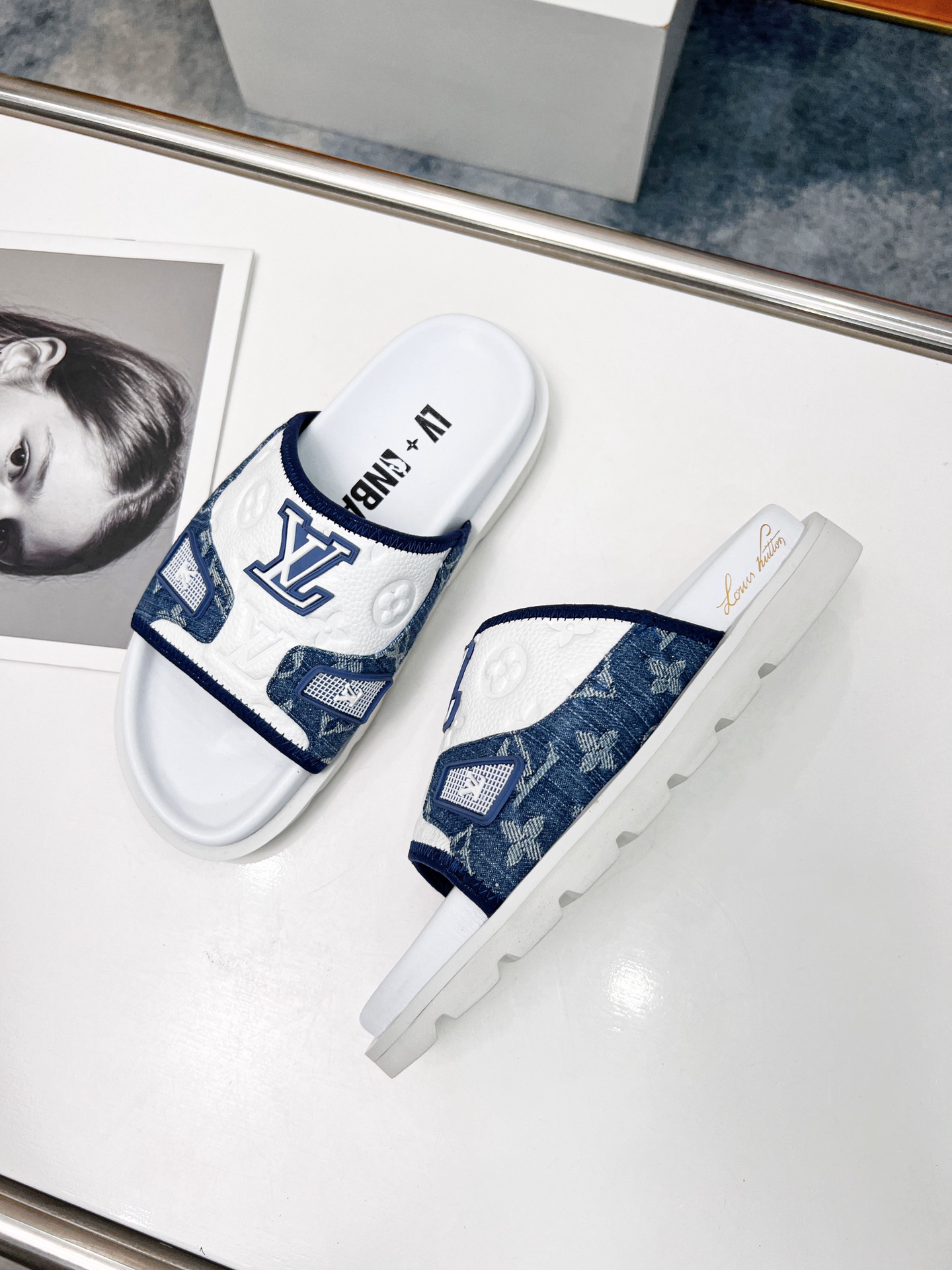 L0vis Vvtt0n Women’s Pool Pillow Comfort Mule Blue For Women LV