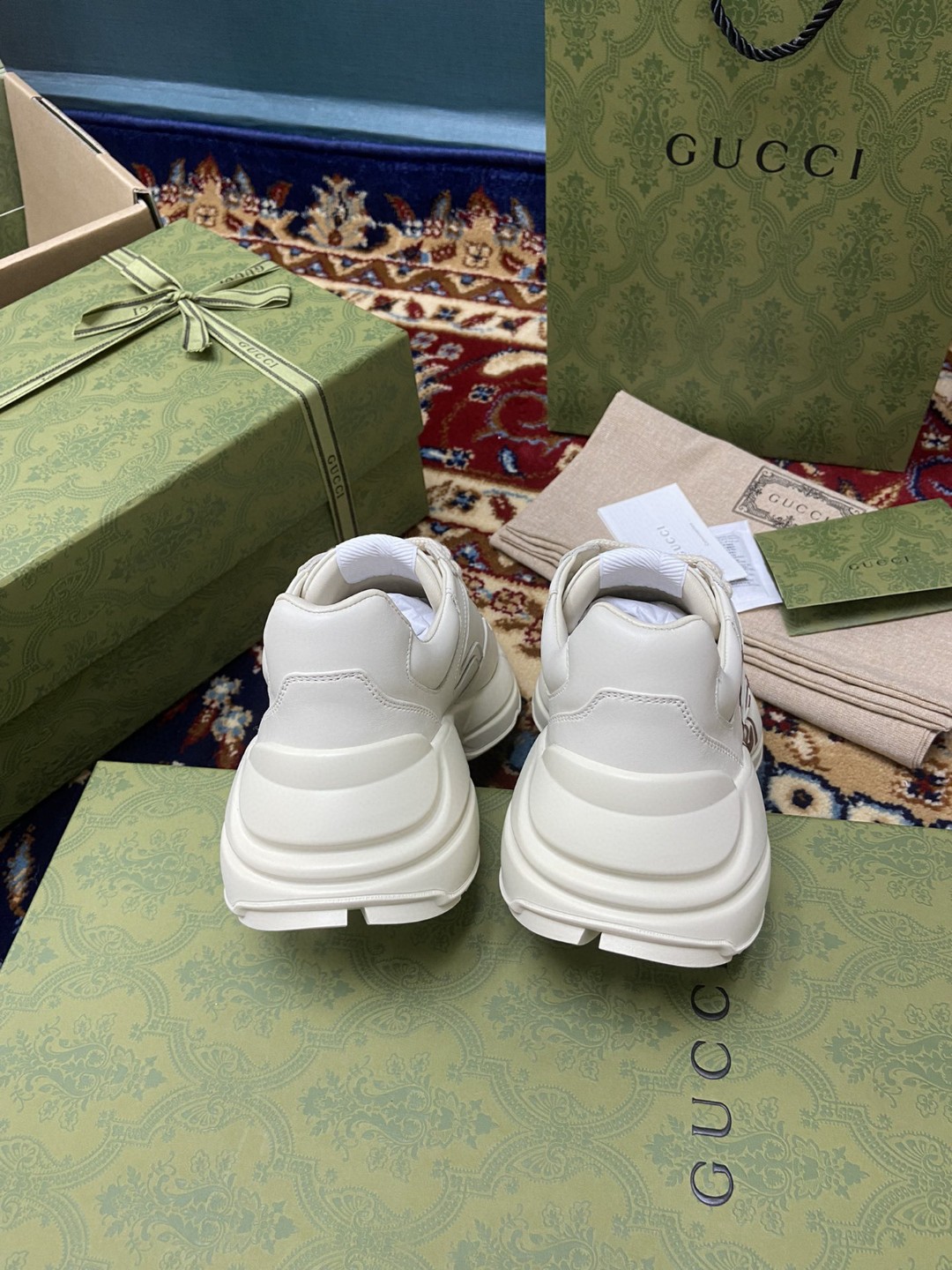 Gvc*1 Men’s Rhyton Sneakers With Logo 1921 Gvc*1 White Ivory For Men ‎684896 DRW00 9522