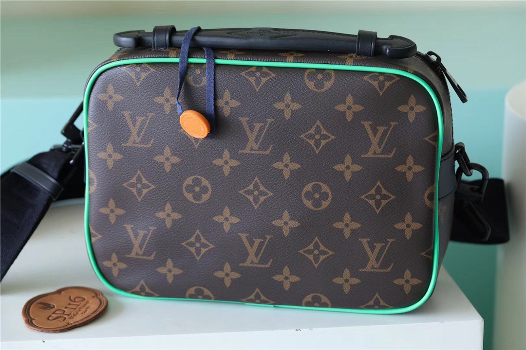 L0vis Vvtt0n S-Lock Messenger Monogram Macassar By Virgil Abloh’s  Minty Green For Men, Men’s Bags, Shoulder And Crossbody Bags 8.7in/22cm LV M46246