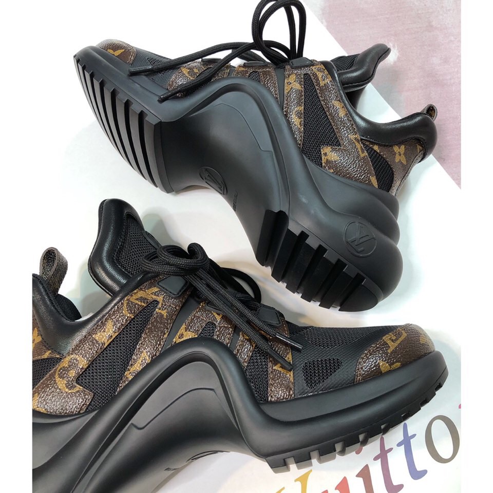 L0vis Vvtt0n Women’s LV Archlight Sneaker Black For Women LV 1A43LO