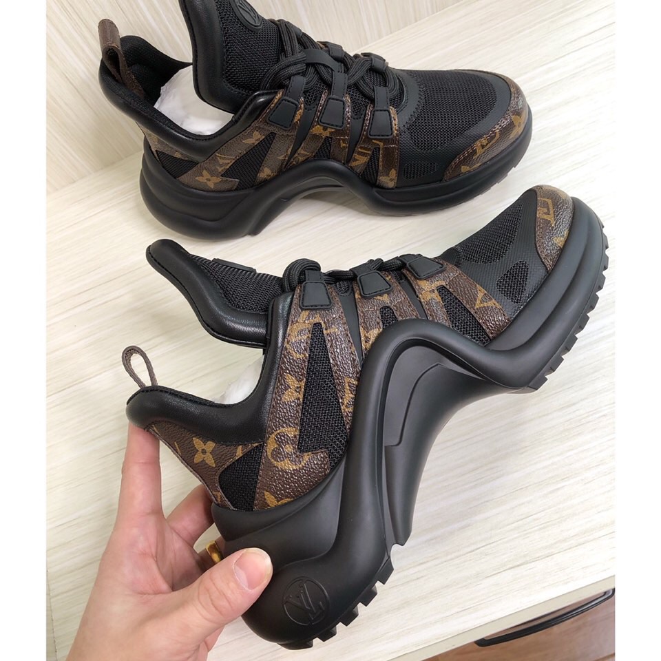 L0vis Vvtt0n Women’s LV Archlight Sneaker Black For Women LV 1A43LO