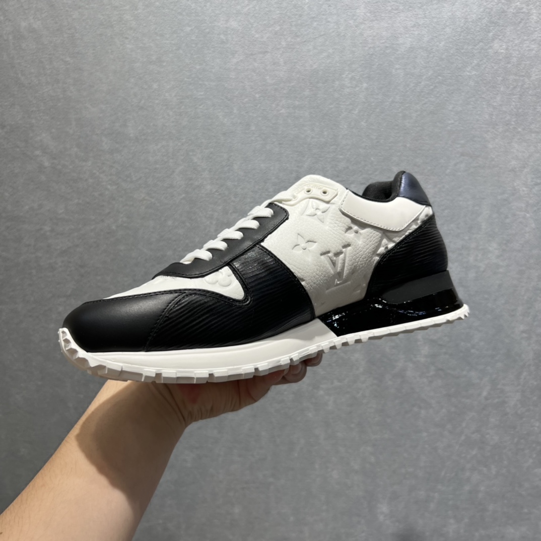 L0vis Vvtt0n Run Away Sneaker White Black For Men LV