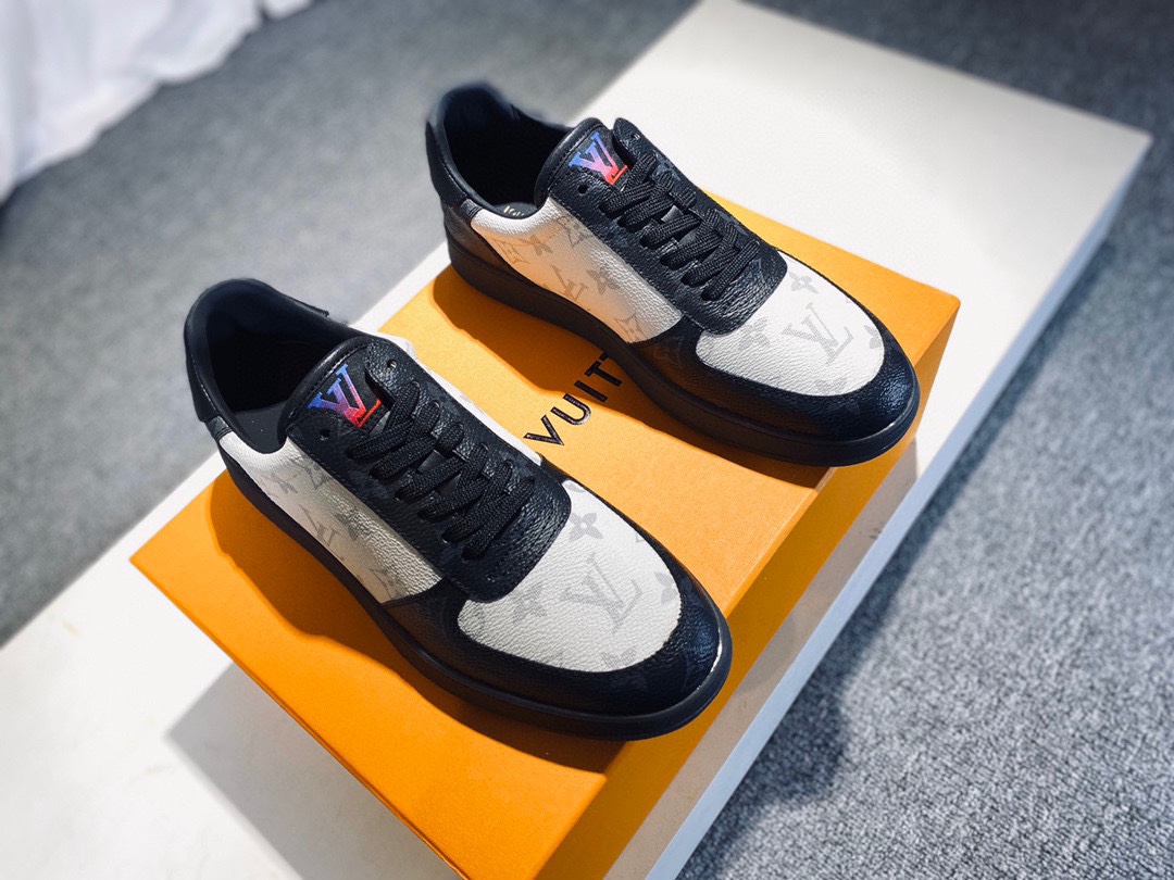 L0vis Vvtt0n Rivoli Sneaker Black And White For Men LV