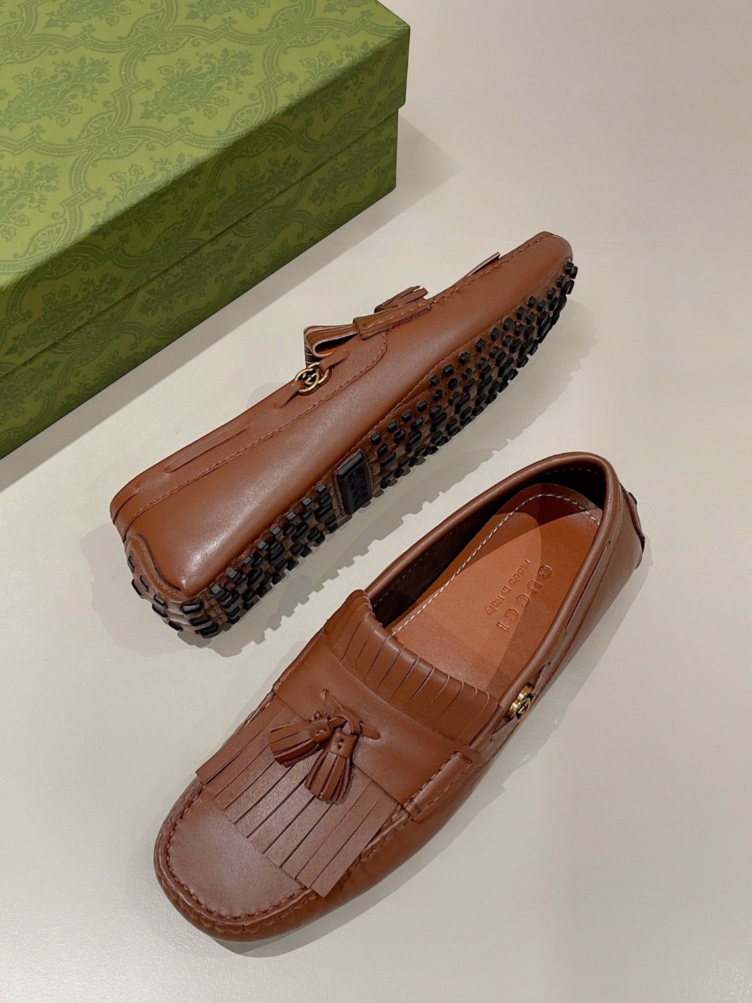 Gvc*1 Men’s Loafer With Driver Interlocking G Brown For Men 624699